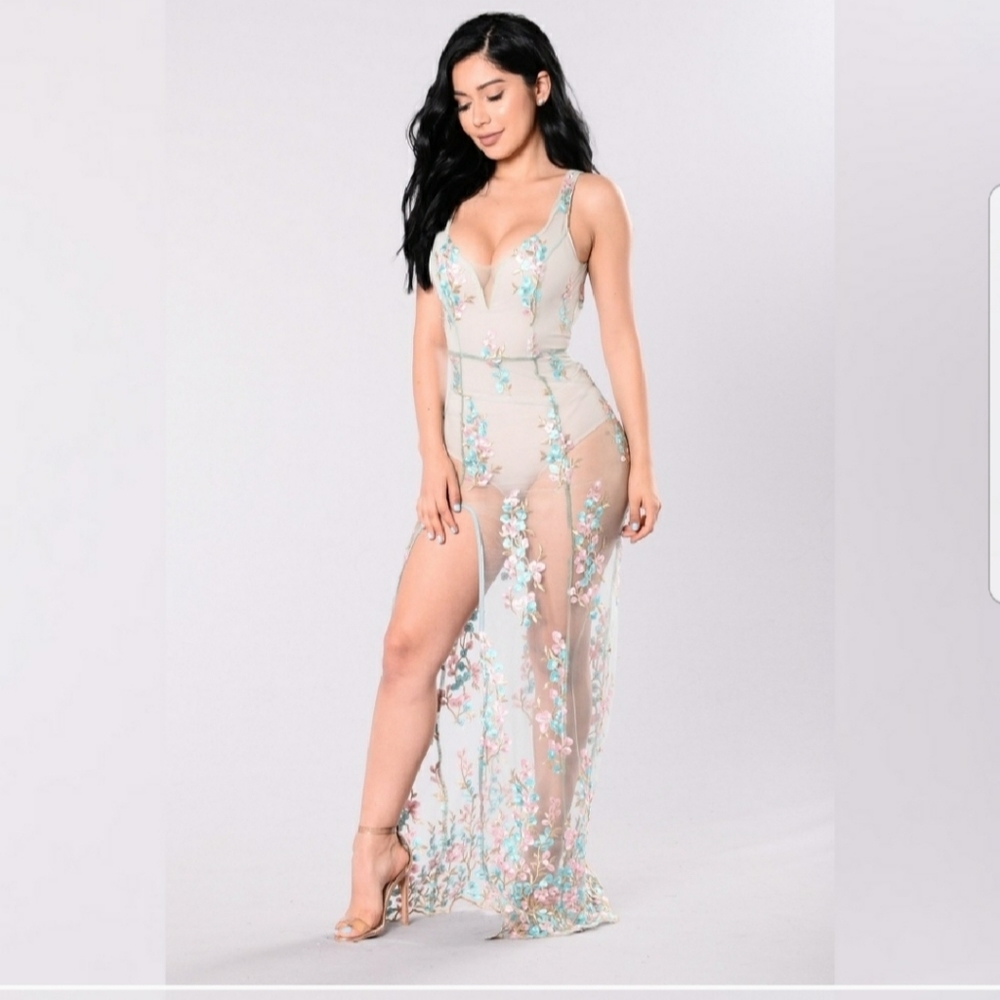 MAXI DRESS